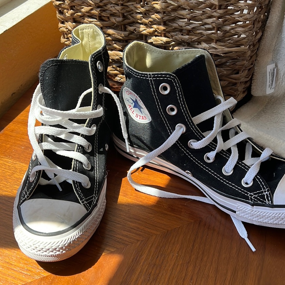 Black High Top Converse Size 8